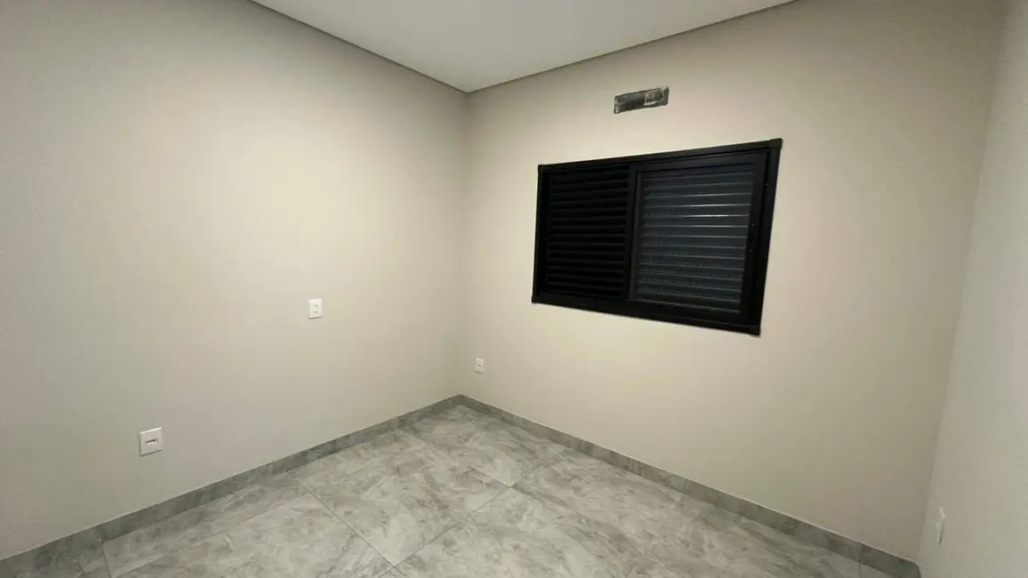 Casa com 3 quartos à venda, 360m2 em Santa Fé, Dourados - MS - imagem 7 Foto 7 de Casa com 3 quartos à venda, 360m2 em Santa Fé, Dourados - MS