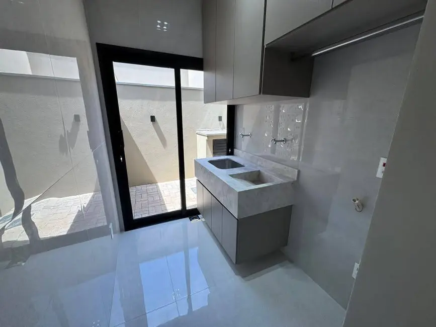 Foto 8 de Casa com 3 quartos à venda, 256m2 em Dourados - MS