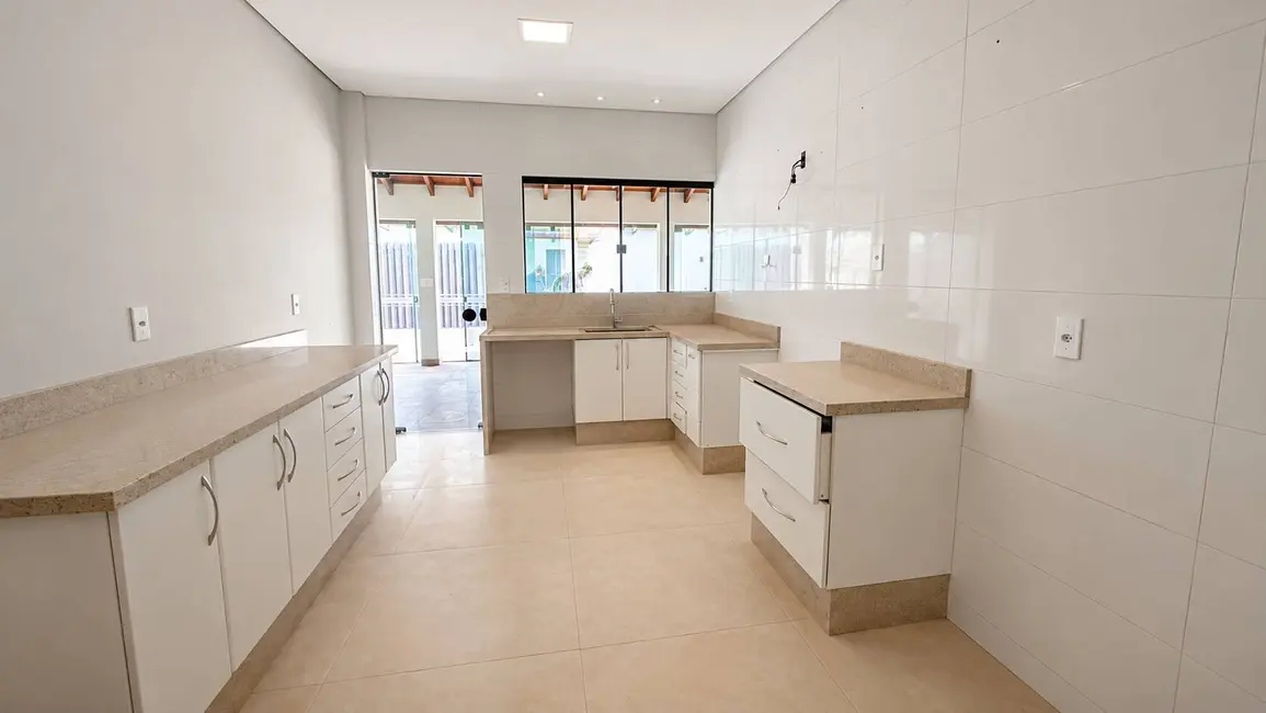 Foto 6 de Casa com 4 quartos à venda, 400m2 em Vila Progresso, Dourados - MS