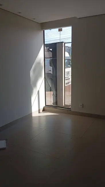 Foto 3 de Casa com 3 quartos à venda, 140m2 em Parque Alvorada, Dourados - MS