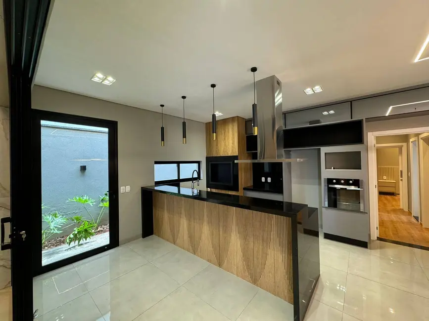 Foto 7 de Casa com 3 quartos à venda, 162m2 em Porto Seguro, Dourados - MS