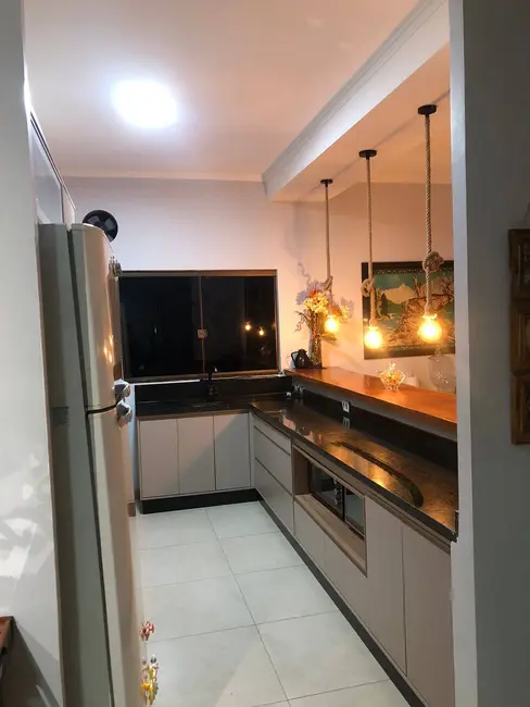 Foto 2 de Casa com 21 quartos à venda, 240m2 em Jardim São Pedro, Dourados - MS