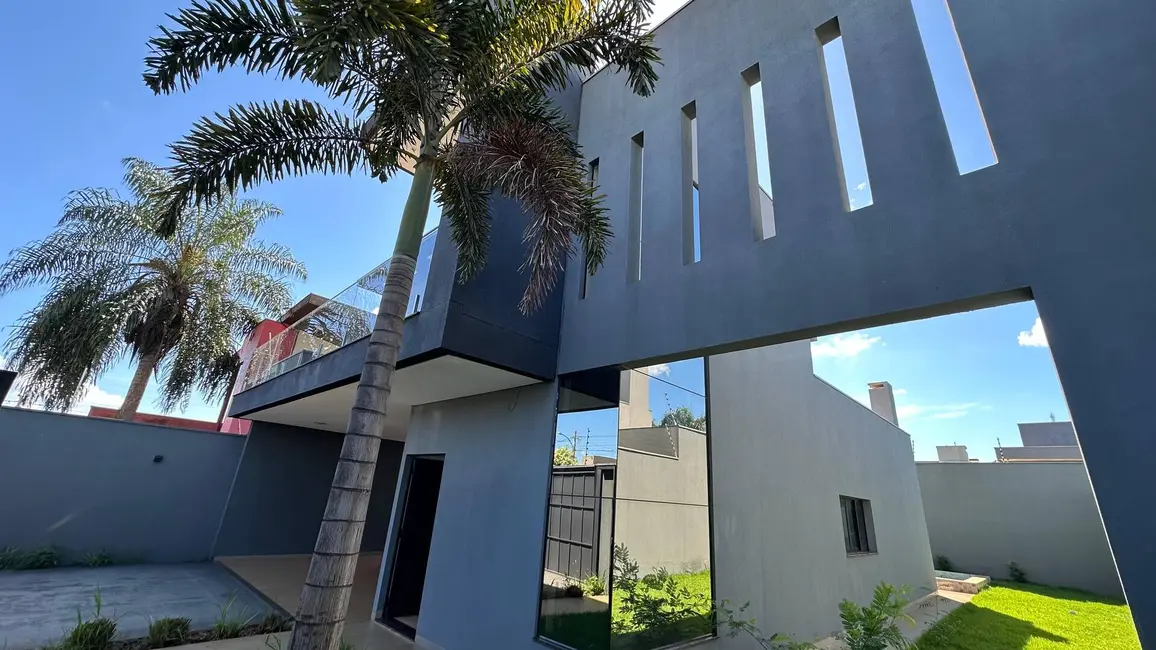Foto 3 de Casa com 3 quartos à venda, 380m2 em Dourados - MS