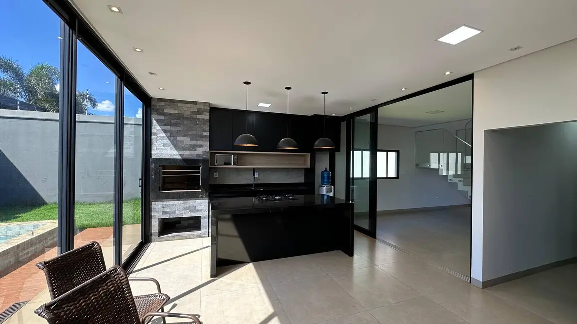 Foto 7 de Casa com 3 quartos à venda, 380m2 em Dourados - MS