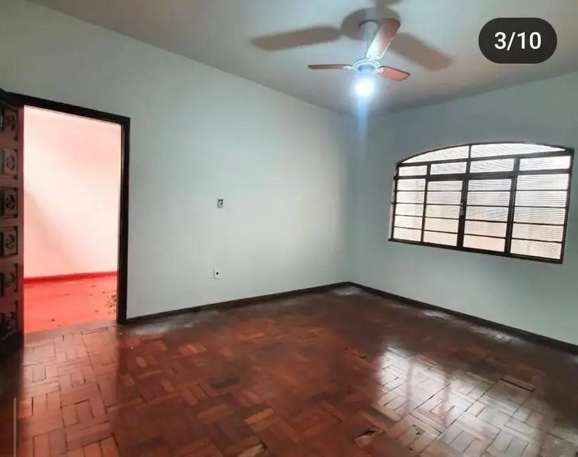 Foto 3 de Casa com 3 quartos à venda, 323m2 em Centro, Dourados - MS