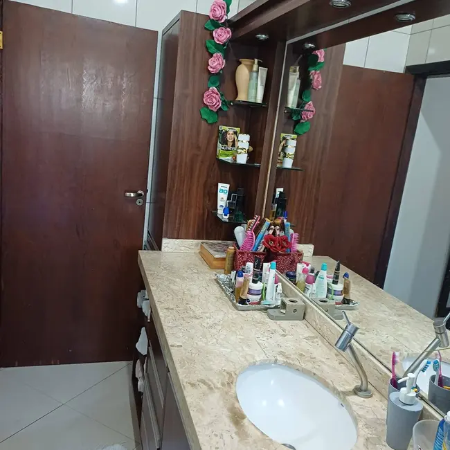 Foto 5 de Casa com 3 quartos à venda, 220m2 em Dourados - MS