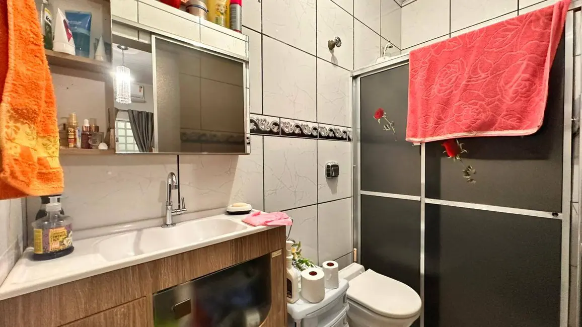 Foto 6 de Casa com 3 quartos à venda, 220m2 em BNH I Plano, Dourados - MS