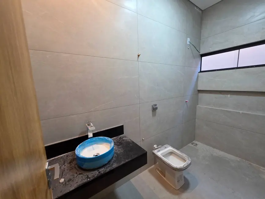 Foto 6 de Casa com 3 quartos à venda, 300m2 em Jardim Cristhais, Dourados - MS