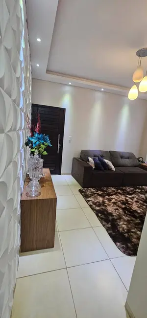 Foto 5 de Casa com 4 quartos à venda, 210m2 em Santa Fé, Dourados - MS