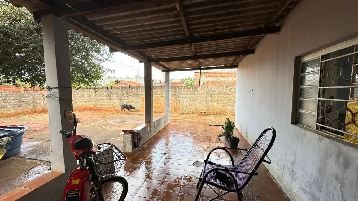 Foto 8 de Casa com 2 quartos à venda, 360m2 em Dourados - MS