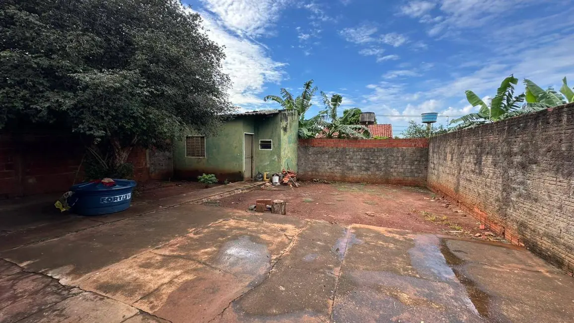 Foto 9 de Casa com 2 quartos à venda, 360m2 em Dourados - MS