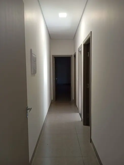 Foto 10 de Casa à venda, 264m2 em Dourados - MS