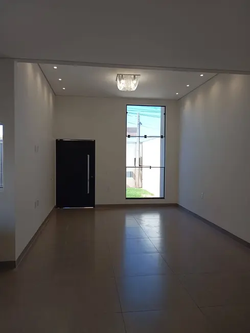 Foto 3 de Casa à venda, 264m2 em Dourados - MS