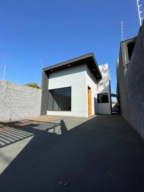 Foto 1 de Casa com 2 quartos à venda, 180m2 em Parque das Nações, Dourados - MS