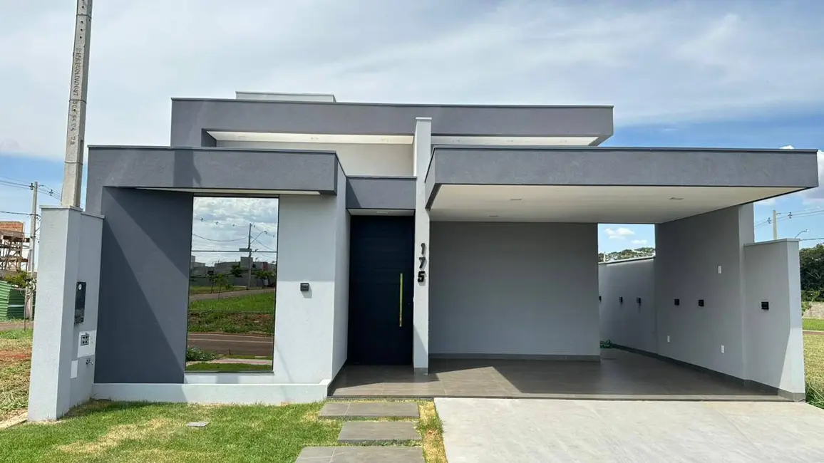 Foto 1 de Casa com 3 quartos à venda, 220m2 em Dourados - MS