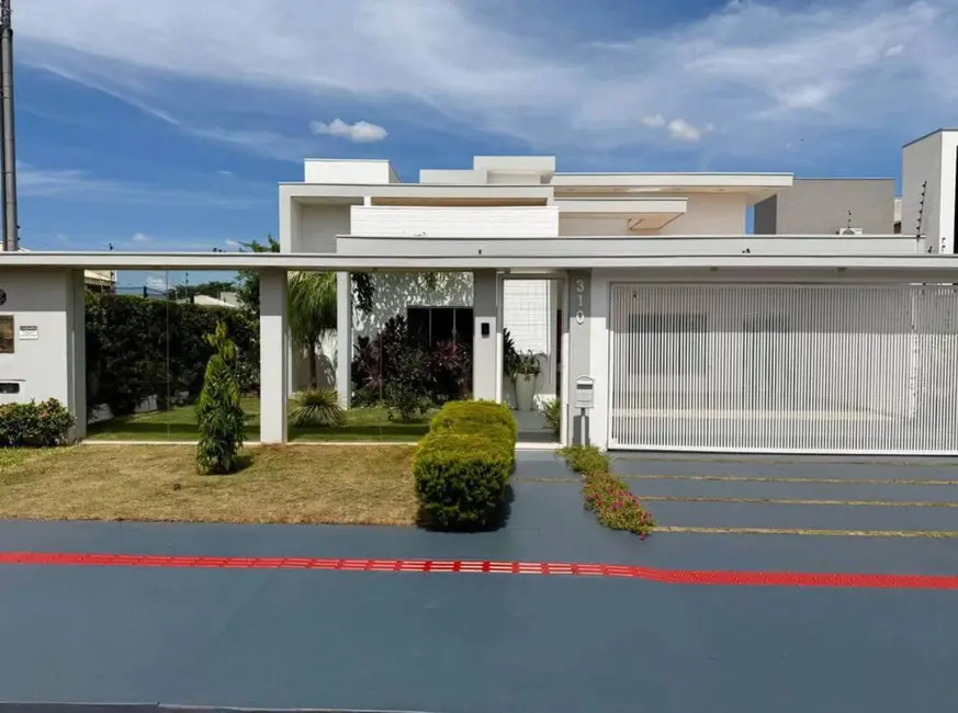 Foto 1 de Casa à venda, 354m2 em Parque Alvorada, Dourados - MS