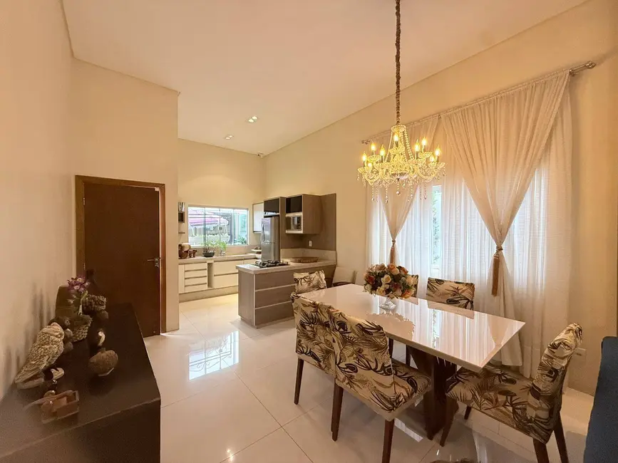 Foto 23 de Casa à venda, 354m2 em Parque Alvorada, Dourados - MS