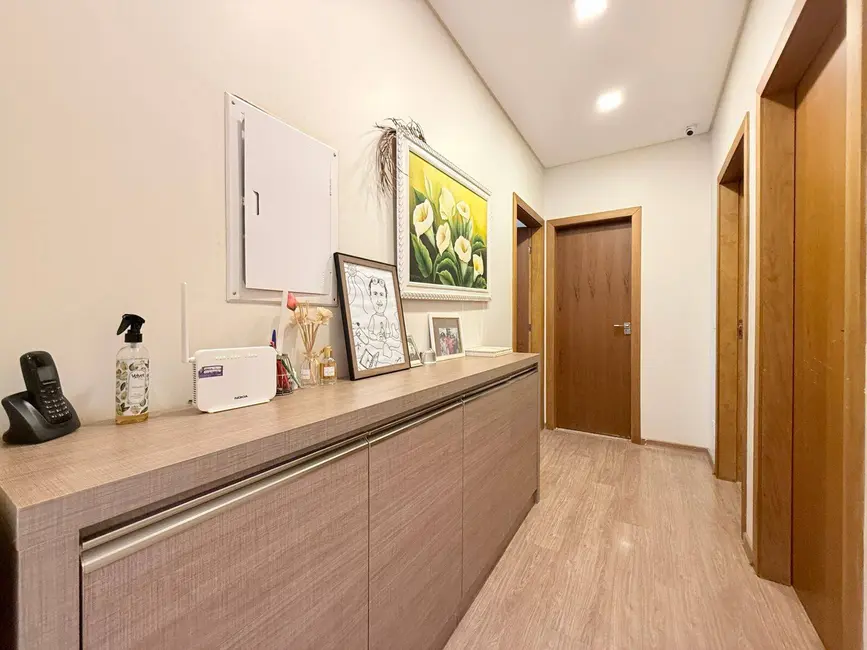 Foto 25 de Casa à venda, 354m2 em Parque Alvorada, Dourados - MS