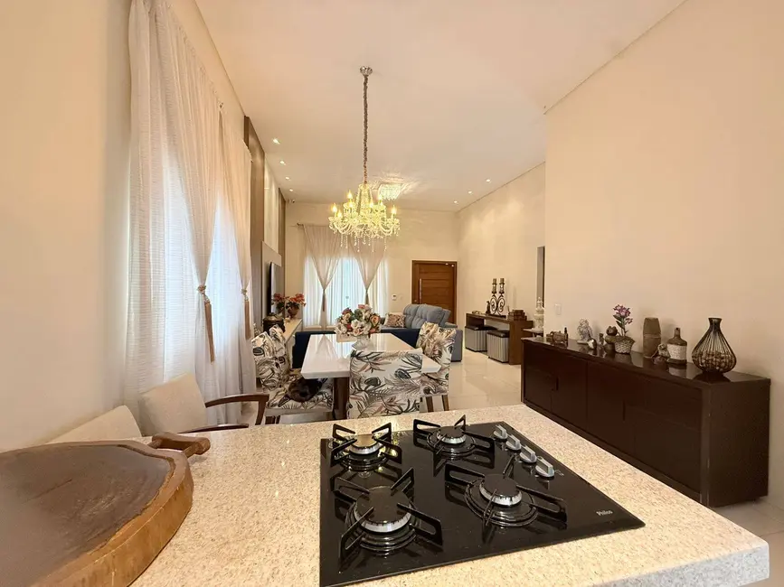 Foto 26 de Casa à venda, 354m2 em Parque Alvorada, Dourados - MS