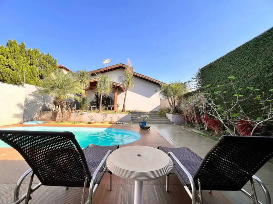 Foto 3 de Casa à venda, 600m2 em Dourados - MS