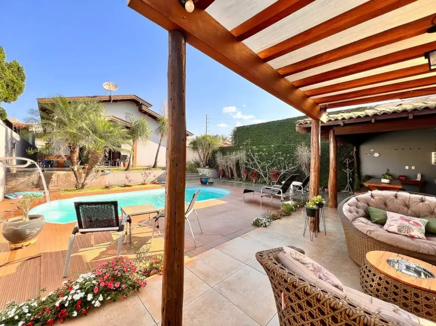 Foto 6 de Casa à venda, 600m2 em Dourados - MS