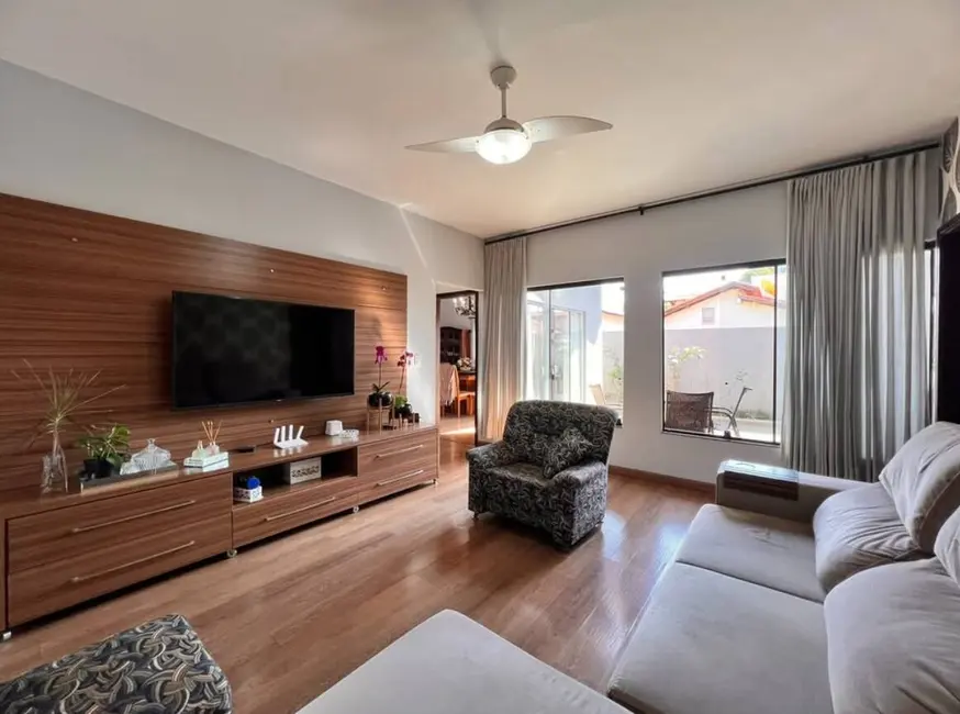 Foto 8 de Casa à venda, 600m2 em Dourados - MS