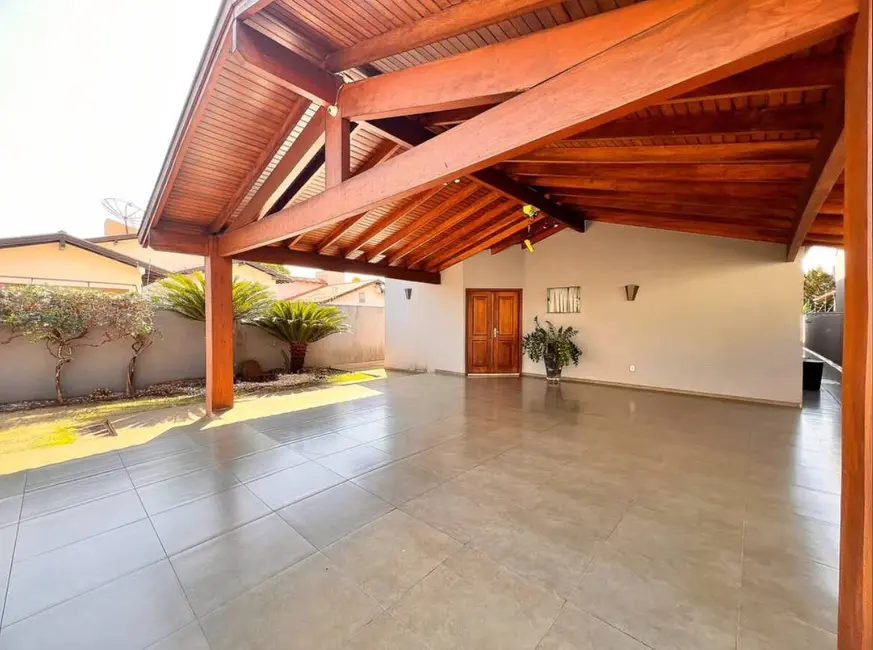 Foto 11 de Casa à venda, 600m2 em Dourados - MS