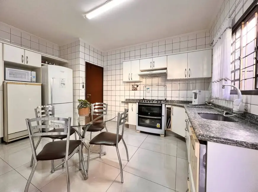 Foto 10 de Casa à venda, 600m2 em Dourados - MS