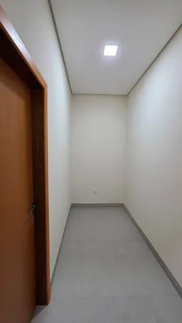 Foto 7 de Casa com 3 quartos à venda, 300m2 em Jardim Cristhais, Dourados - MS