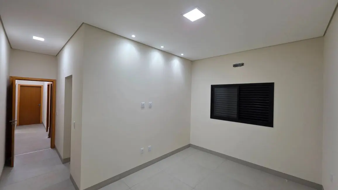 Foto 9 de Casa com 3 quartos à venda, 300m2 em Jardim Cristhais, Dourados - MS