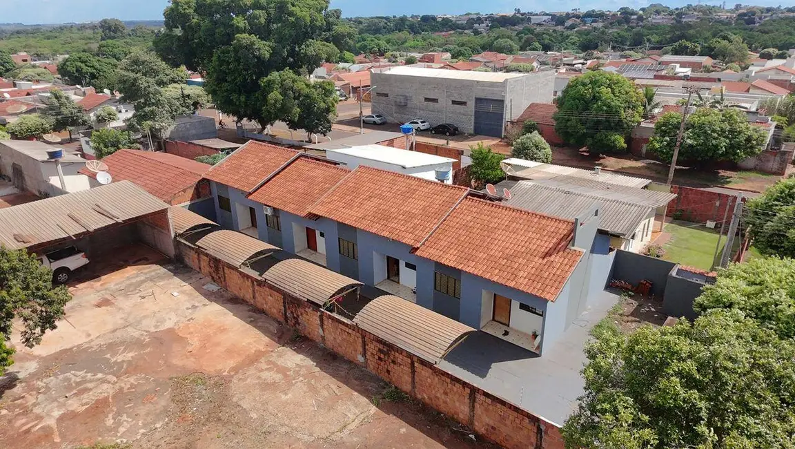 Foto 1 de Casa com 2 quartos à venda, 420m2 em Parque dos Coqueiros, Dourados - MS