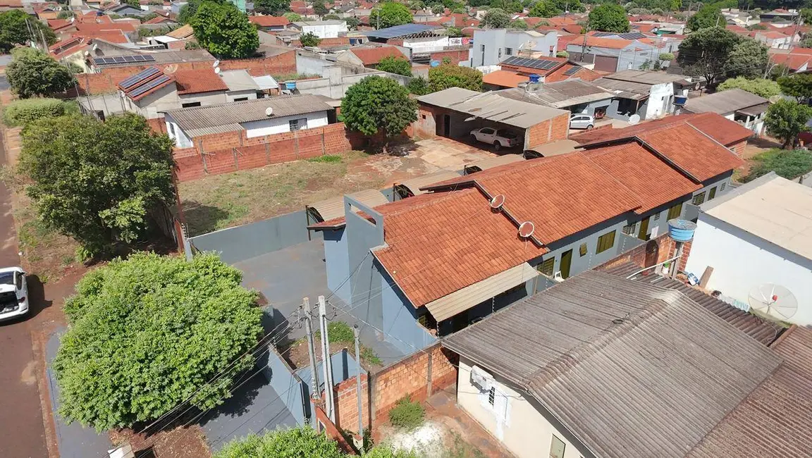 Foto 4 de Casa com 2 quartos à venda, 420m2 em Parque dos Coqueiros, Dourados - MS