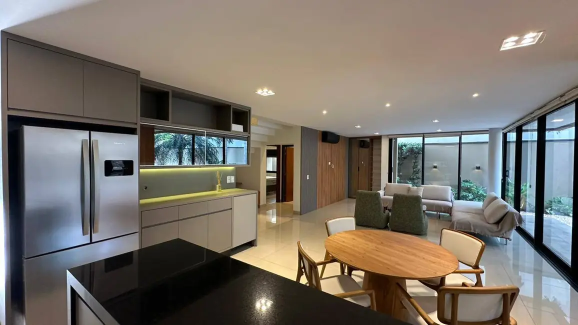 Foto 3 de Casa com 4 quartos à venda, 450m2 em Ecoville, Dourados - MS