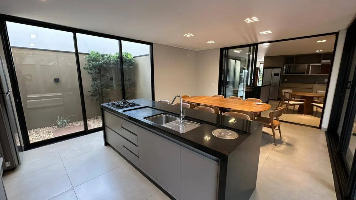 Foto 4 de Casa com 4 quartos à venda, 450m2 em Ecoville, Dourados - MS