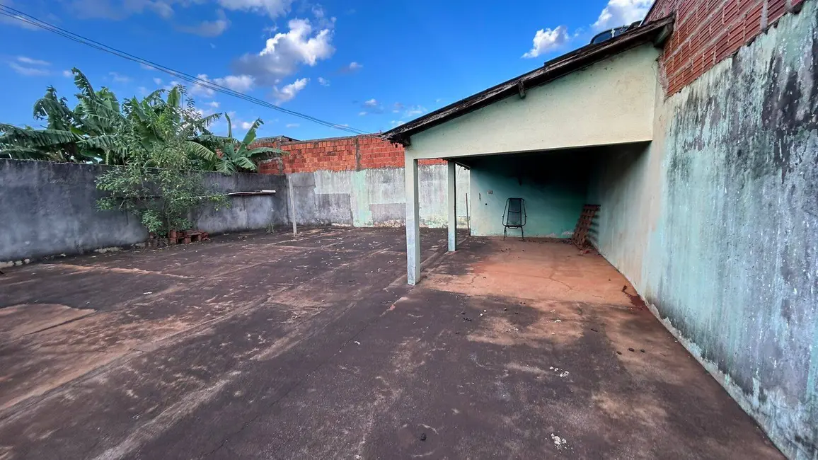 Foto 2 de Casa à venda, 360m2 em Jardim Colibri, Dourados - MS