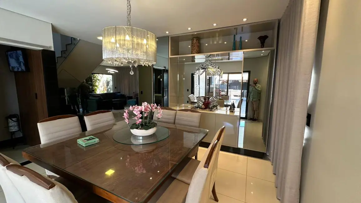 Foto 4 de Casa com 4 quartos à venda, 420m2 em Jardim Mônaco, Dourados - MS