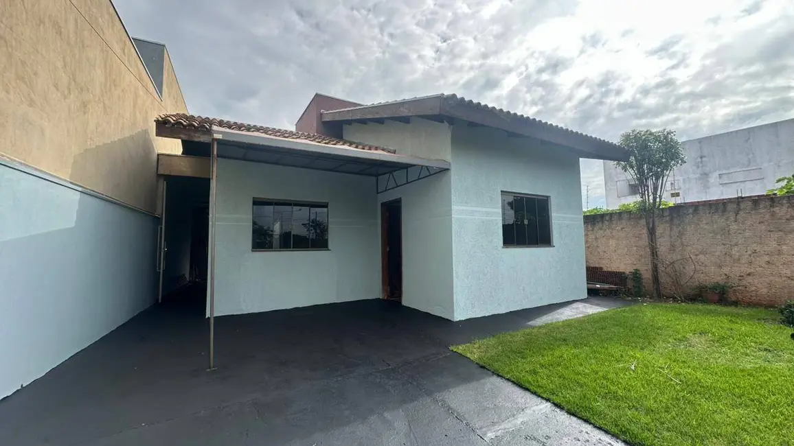 Foto 1 de Casa com 3 quartos à venda, 203m2 em Dourados - MS