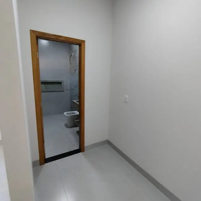 Foto 8 de Casa com 3 quartos à venda, 180m2 em Jardim Cristhais, Dourados - MS