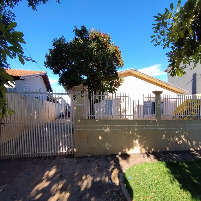 Foto 2 de Casa com 3 quartos à venda, 360m2 em Jardim Água Boa, Dourados - MS