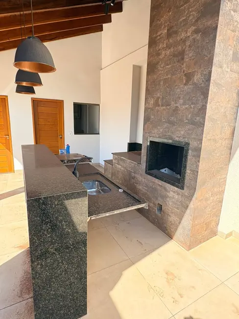 Foto 6 de Casa à venda, 360m2 em Jardim Água Boa, Dourados - MS