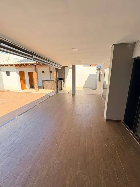 Foto 11 de Casa à venda, 360m2 em Jardim Água Boa, Dourados - MS