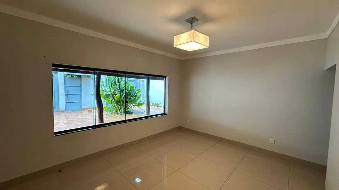 Foto 3 de Casa com 2 quartos à venda, 375m2 em Jardim América, Dourados - MS