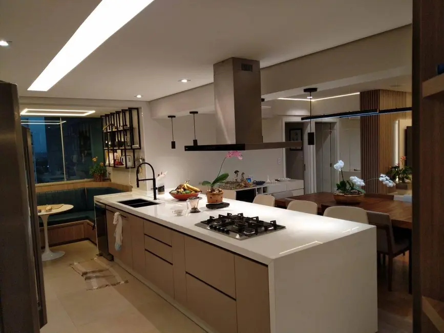 Foto 9 de Apartamento com 3 quartos à venda, 196m2 em Jardim América, Dourados - MS