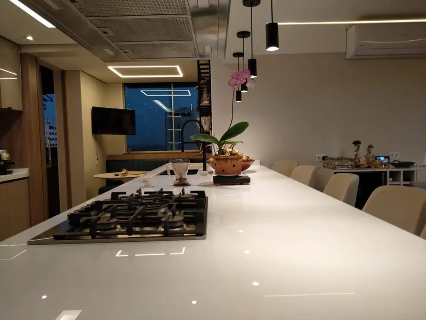 Foto 6 de Apartamento com 3 quartos à venda, 196m2 em Jardim América, Dourados - MS