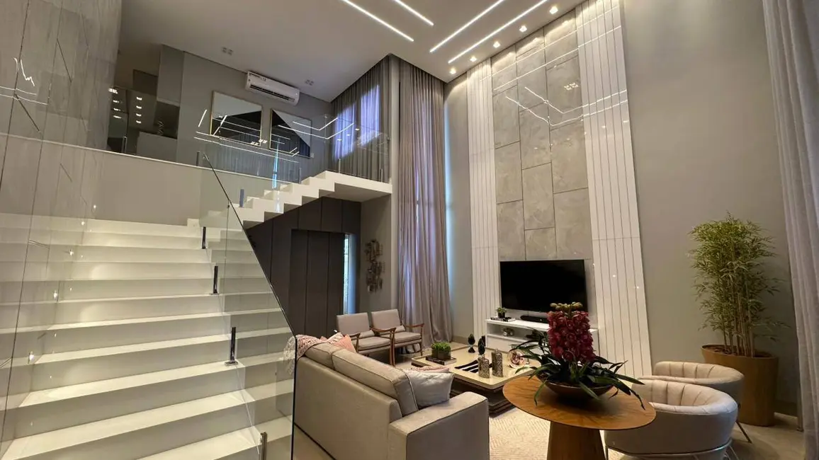 Foto 3 de Sobrado com 3 quartos à venda, 369m2 em Green Park, Dourados - MS