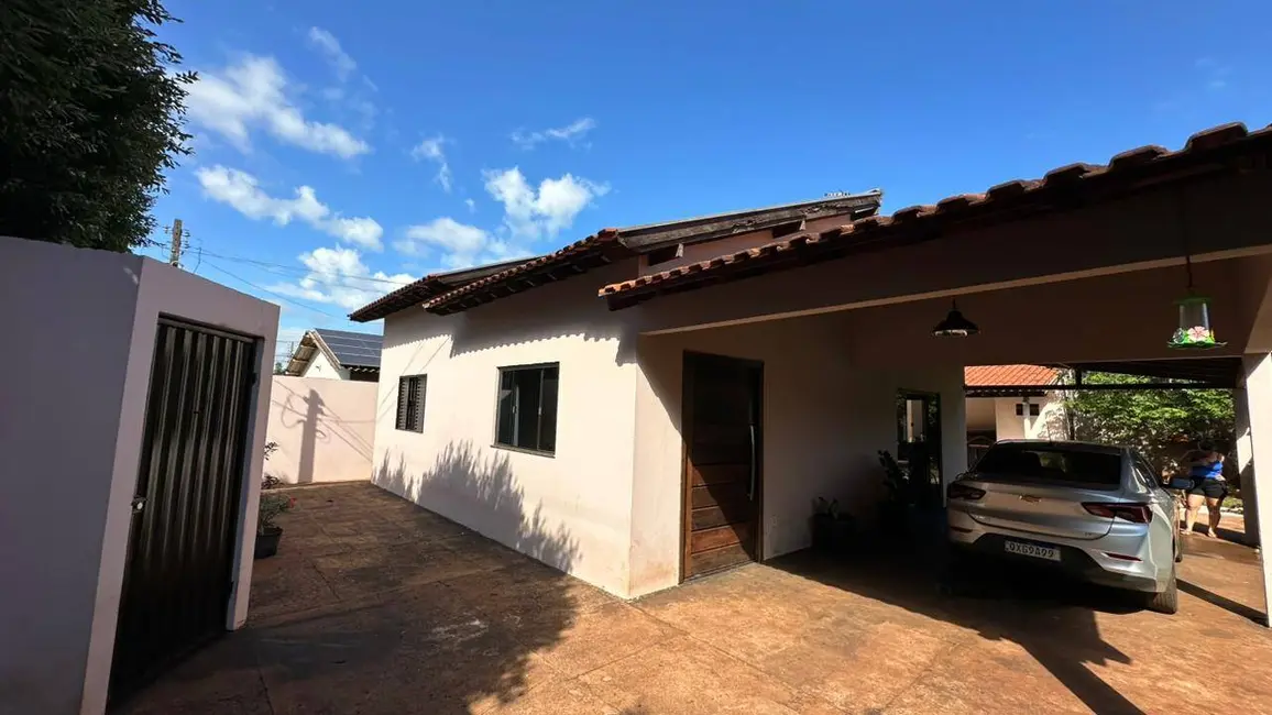 Foto 1 de Casa com 2 quartos à venda, 386m2 em Conjunto Habitacional Terra Roxa, Dourados - MS