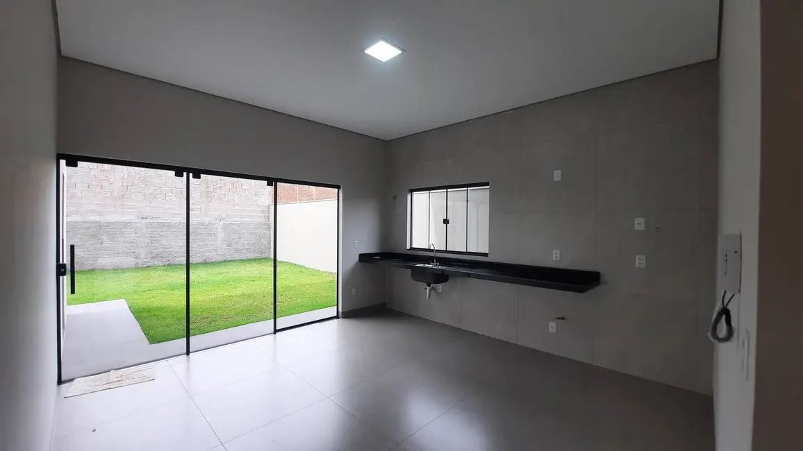 Foto 6 de Casa com 3 quartos à venda, 300m2 em Jardim Cristhais, Dourados - MS