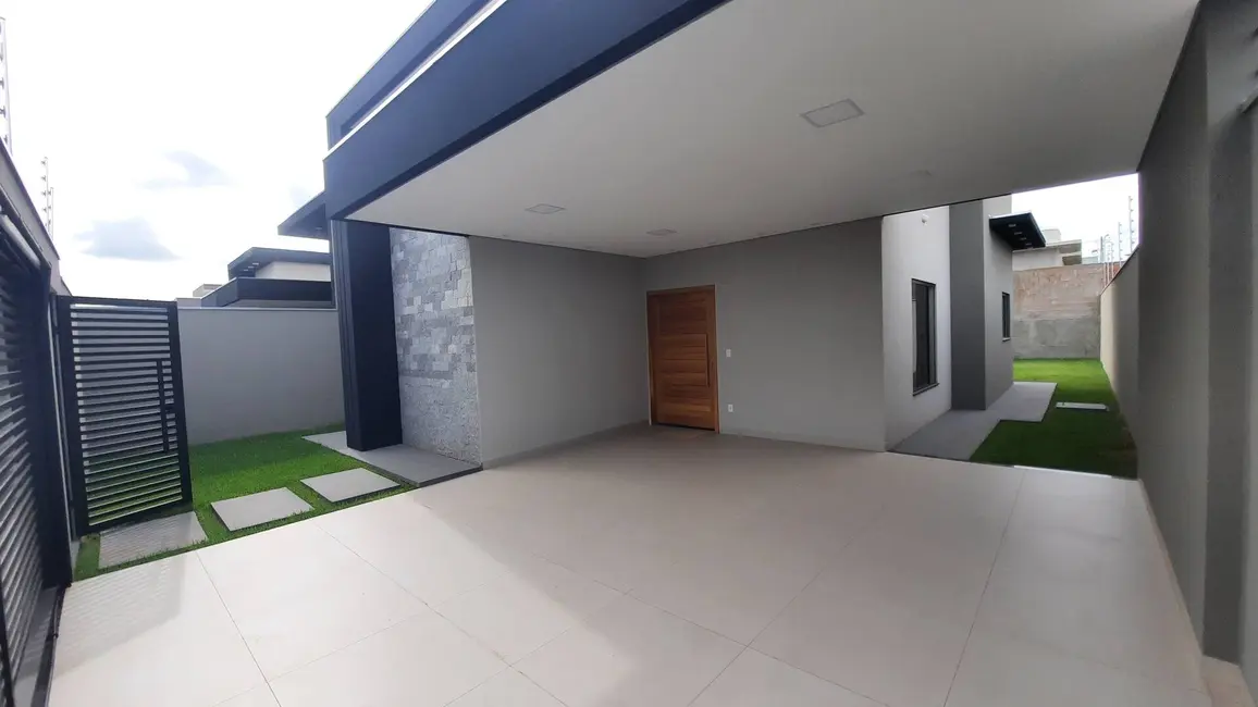 Foto 3 de Casa com 3 quartos à venda, 300m2 em Jardim Cristhais, Dourados - MS