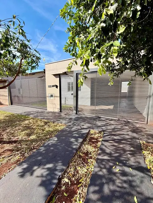 Foto 1 de Casa com 3 quartos à venda, 150m2 em Parque dos Jequitibás, Dourados - MS