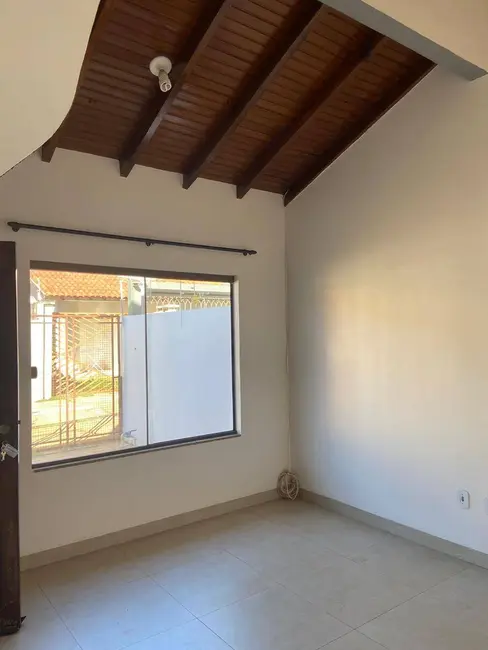 Foto 4 de Casa com 2 quartos à venda, 149m2 em Jardim Tropical, Dourados - MS